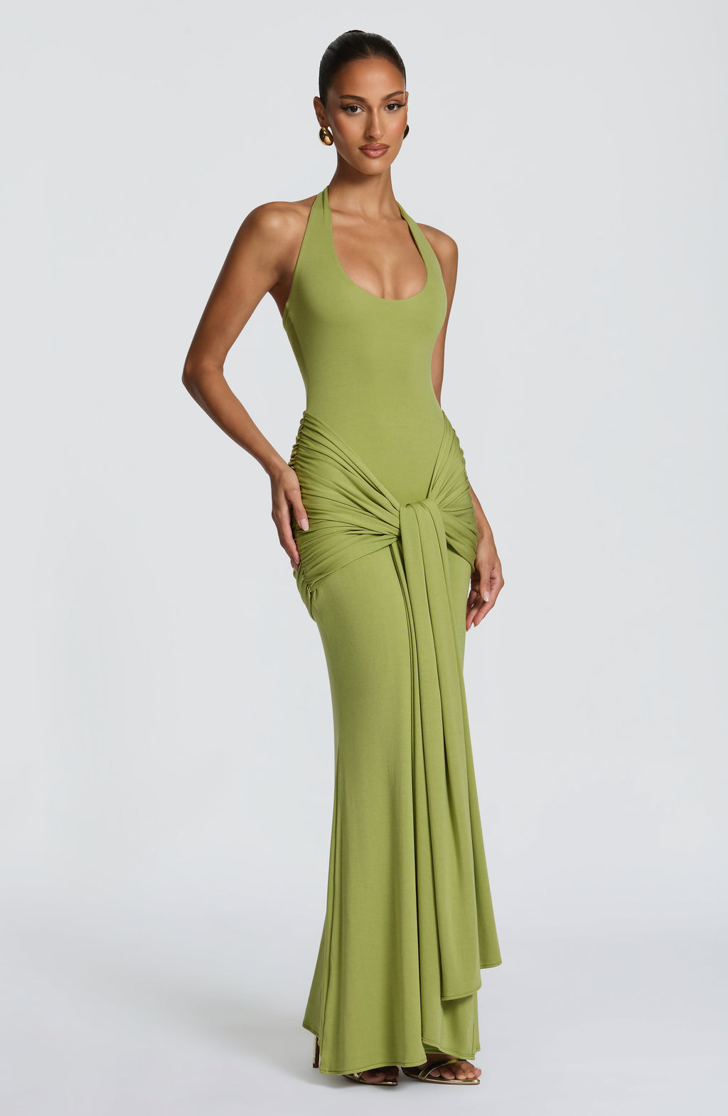 Adriana™ - Vestido de Gala Satinado en Verde Oliva